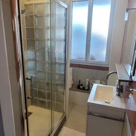 Vue Tour Eiffel Appartement *
